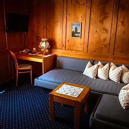 Sonne Hotel *